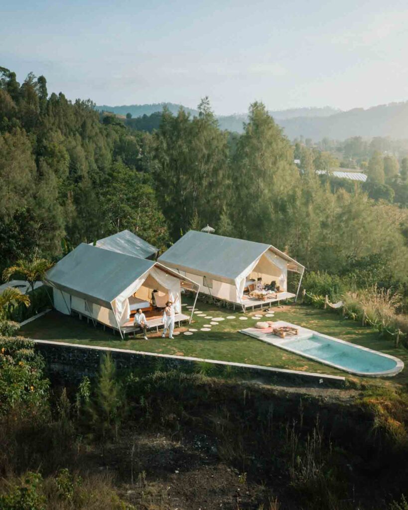 View of the bungalow of Hideaway Glamping